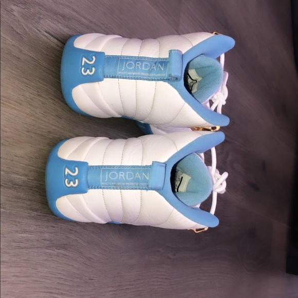 Jordan 12 - Picture 3 of 3